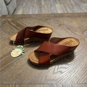 Yokono Brown Leather Cross Strap Sandals